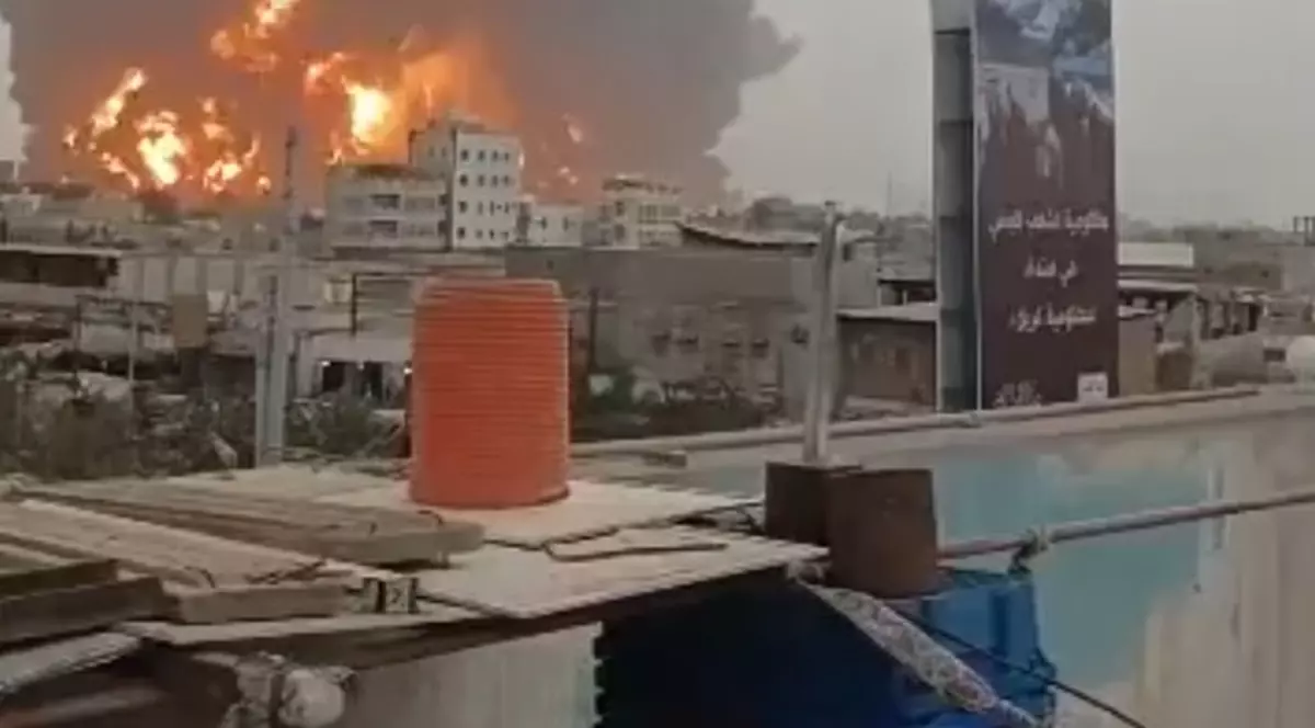 Lovituri aeriene în Yemen, la o zi după atacul lansat de Houthi în centrul Tel Avivului. Rebelii amenință Israelul că „va plăti”