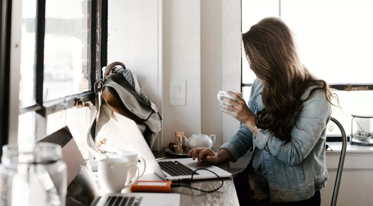 Ce joburi au căutat românii în această vară