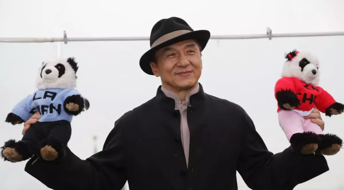 Jackie Chan va purta torța Jocurilor Paralimpice, înainte de ceremonia de deschidere de la Paris