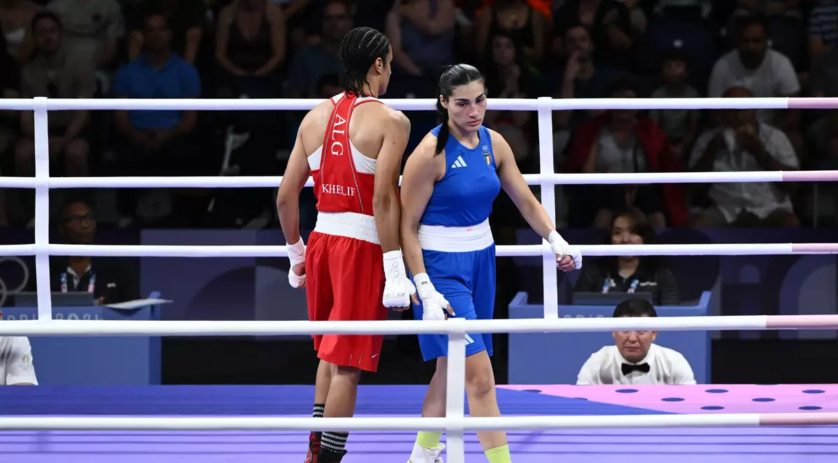 Pugilista Angela Carini, după abandonul cu Imane Khelif: „Dacă s-ar întâmpla să o întâlnesc din nou, aş îmbrăţişa-o”