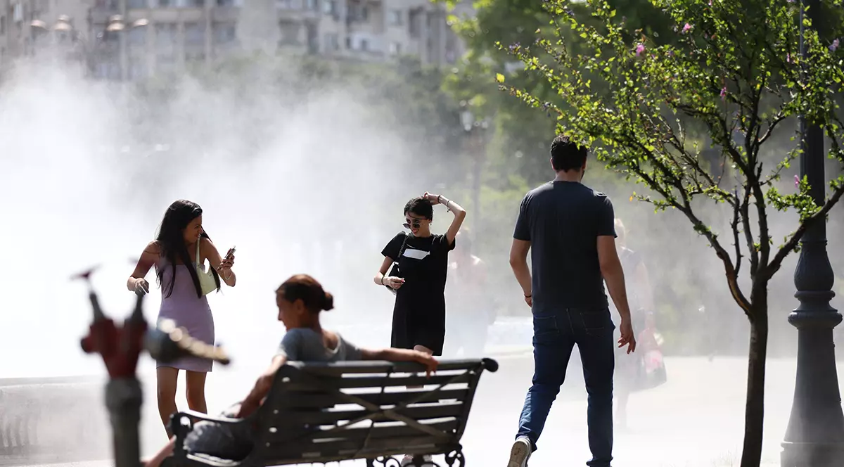 Cum va fi vremea în următoarea lună. Temperaturi peste cele normale, până la jumătatea lui septembrie, anunțate de meteorologi