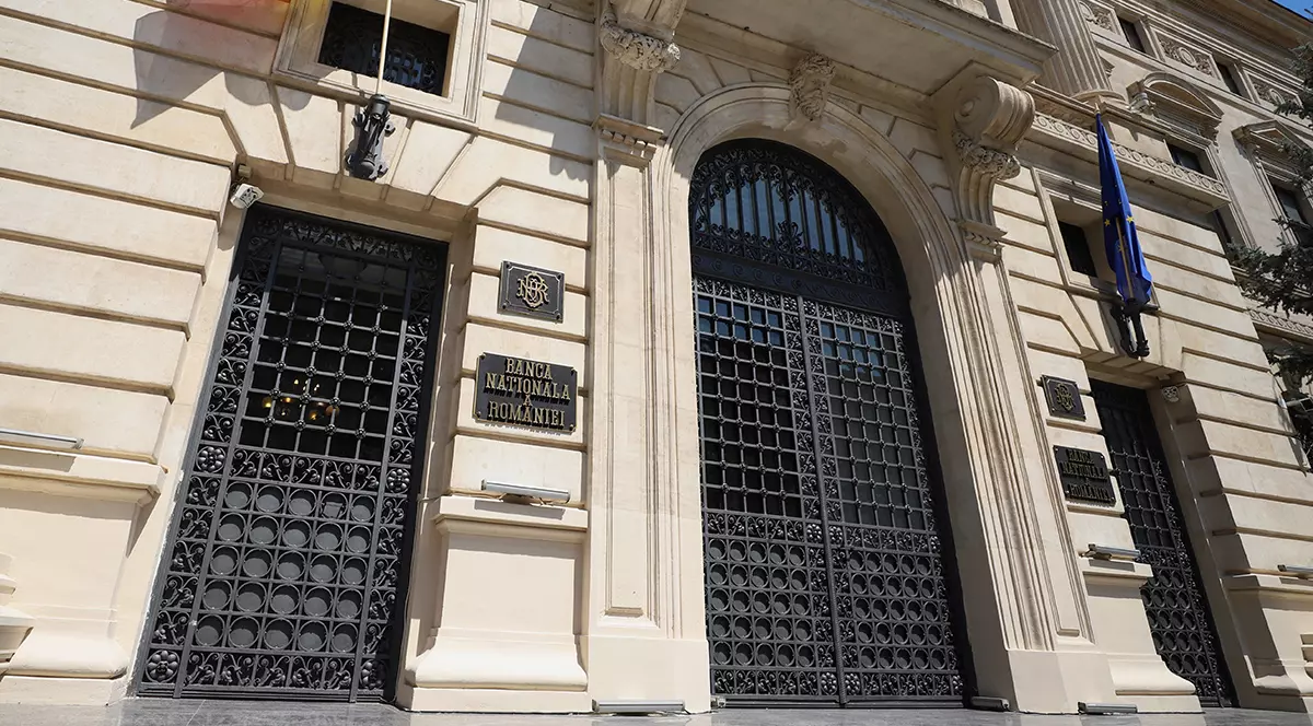Rezervele BNR au crescut, după împrumuturi luate de Ministerul Finanțelor
