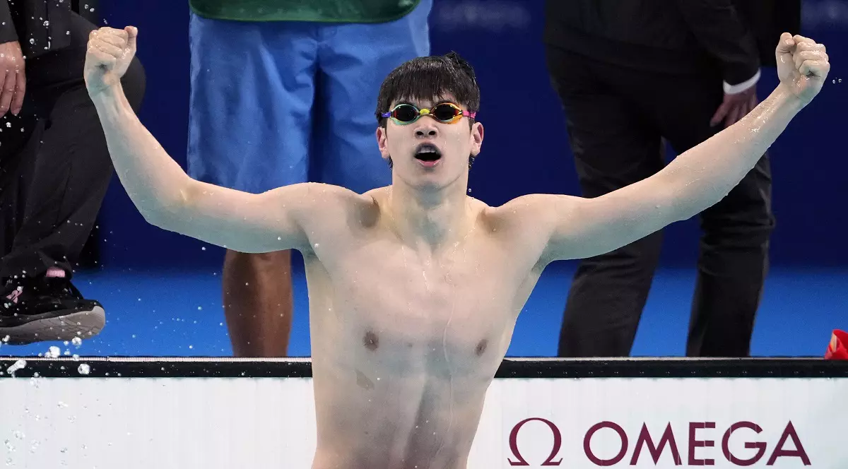 Chinezul Pan Zhanle, învingătorul lui David Popovici la 100 de metri liber, testat antidoping la ora 2.30 noaptea, înaintea cursei