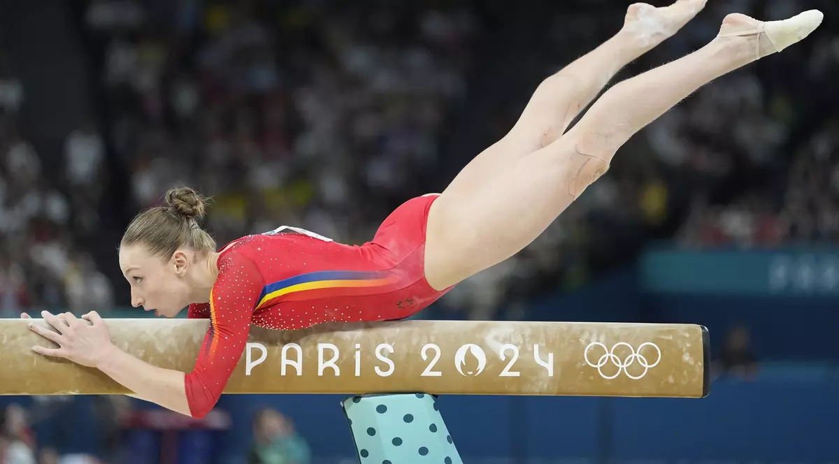 Simone Biles a câştigat aur la individual-compus. Pe ce locuri s-au clasat gimnastele României