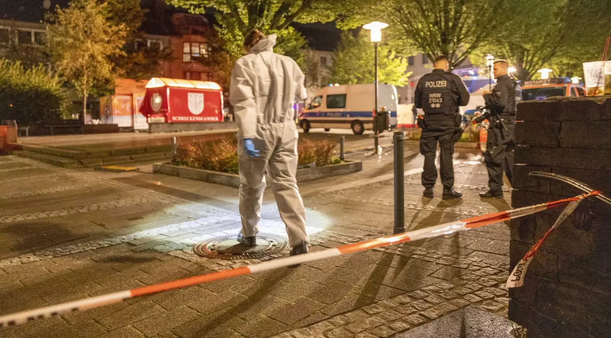 Trei morți și patru răniți, într-un atac cu cuțitul la un festival din orașul german Solingen. Desfășurare de forțe uriașă pentru prinderea atacatorului