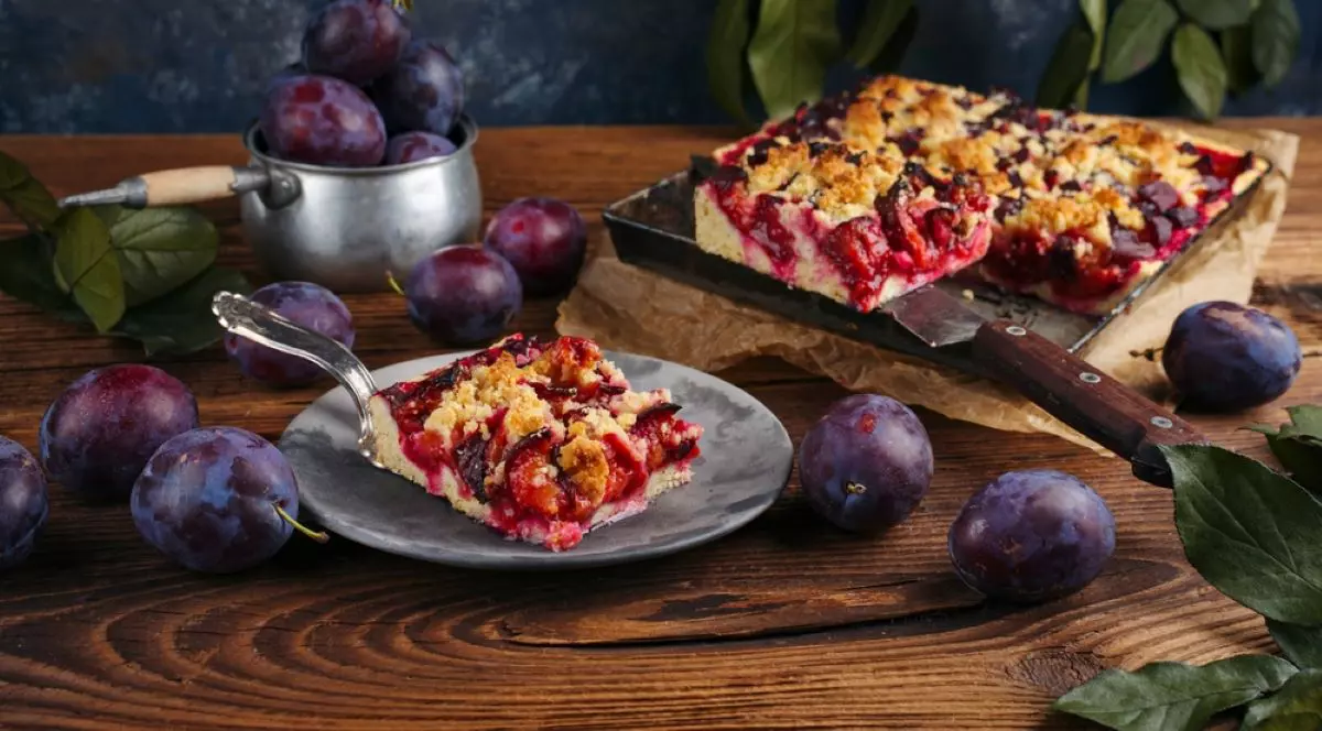 Prăjitura cu prune - cele mai apreciate rețete de prăjitură cu prune