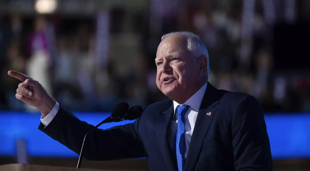 Tim Walz, la Convenția Națională a Partidului Democrat din SUA Foto: Profimedia