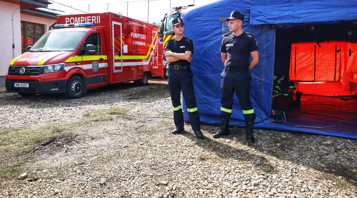 Foto | Cum arată tabăra mobilă pentru sinistrații din Galați și Vaslui. „La acest moment nu sunt persoane în tabără”