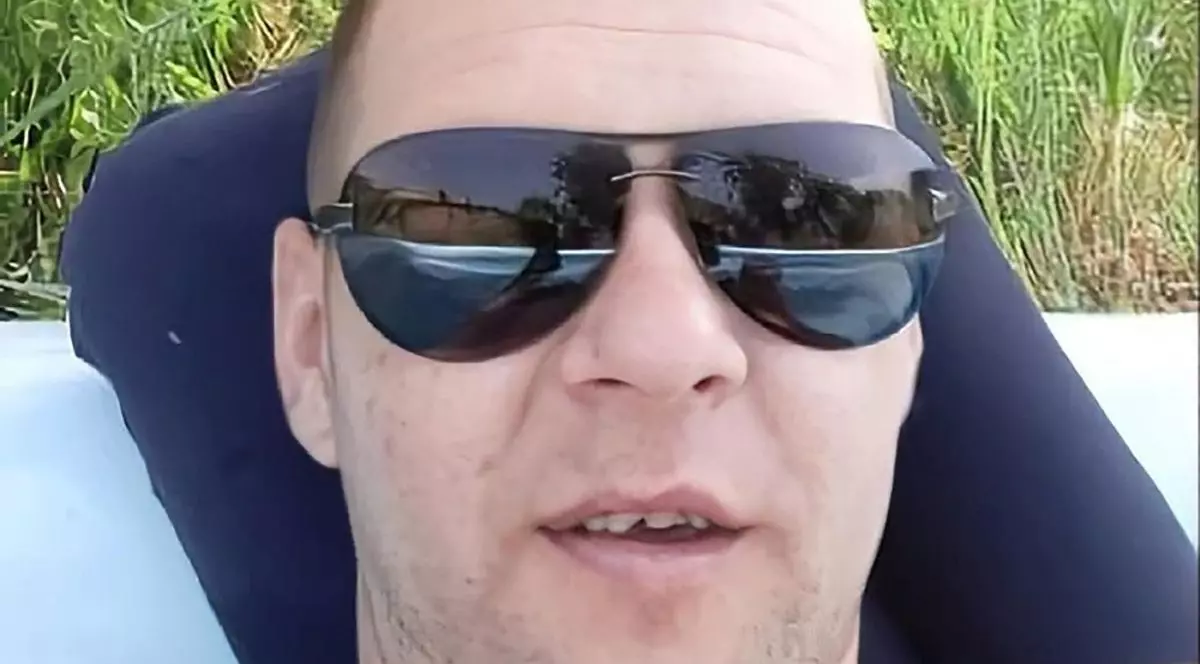 „Canibalul din Volgograd” s-a întors acasă după ce a luptat în Ucraina, pentru că e rănit. Militarul rus fusese condamnat pentru crimă