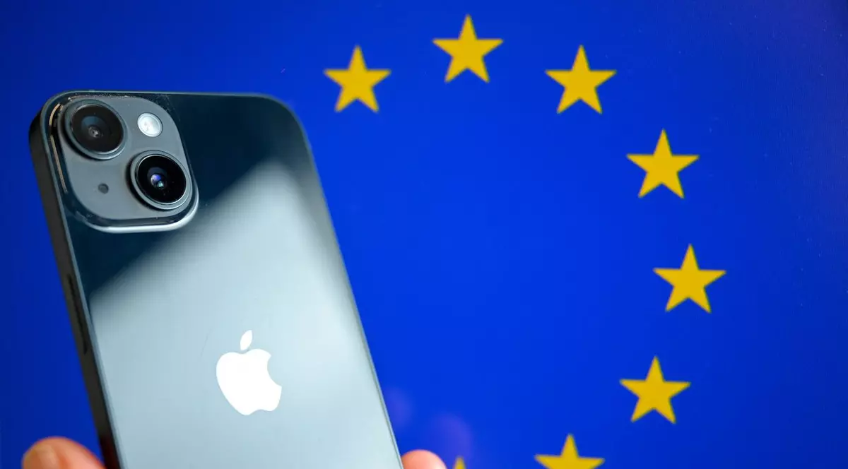 Curtea de Justiție a UE a dat dreptate Comisiei Europene, conduse de Ursula von der Leyen, în două cazuri importante contra Apple și Google. Foto Profimedia