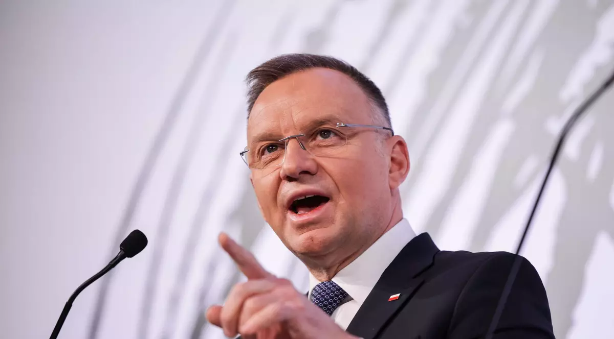 Varşovia pretinde compensații pentru pagubele provocate Poloniei de nazişti în al Doilea Război Mondial, estimate la 1.300 miliarde de euro. În imagine, președintele polonez Duda. Foto: Hepta