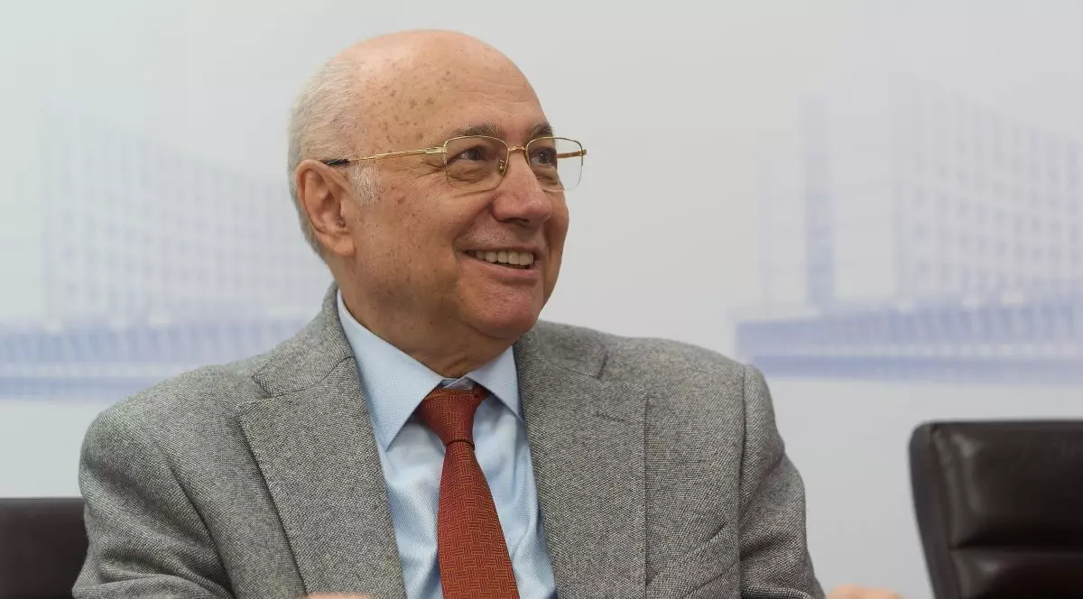 Irinel Popescu și Constantin Zălinescu, aleși membri titulari în Academia Română. „O mare onoare pentru mine”