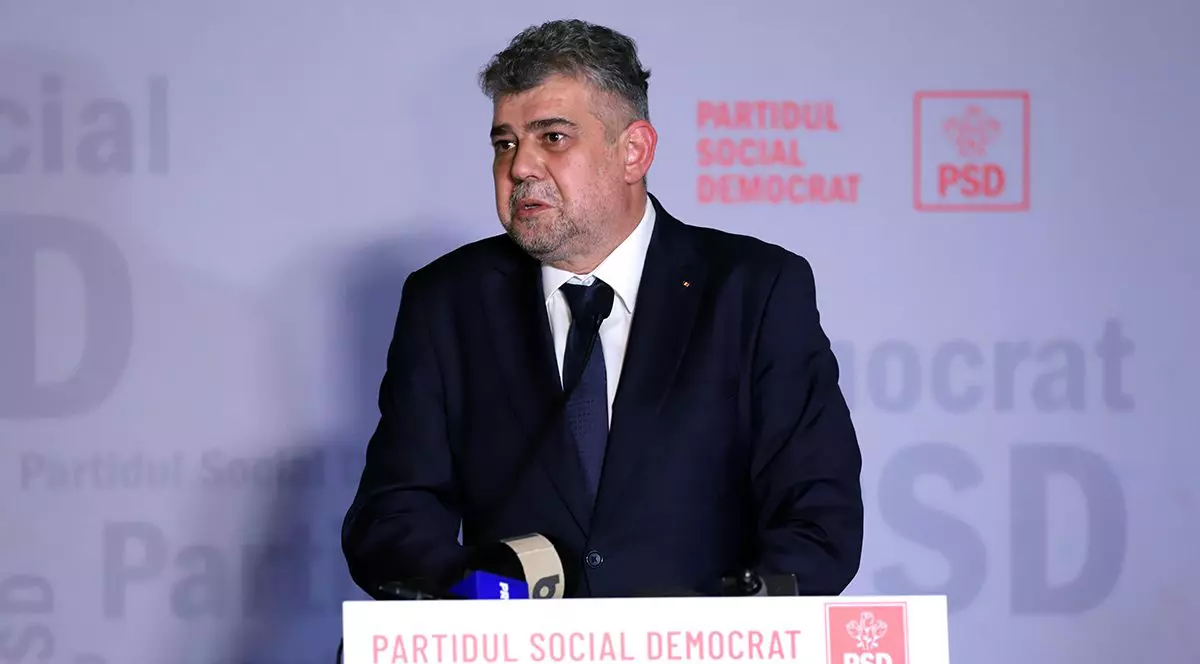 Marcel Ciolacu ia distanță de Klaus Iohannis FOTO Dumitru Angelescu