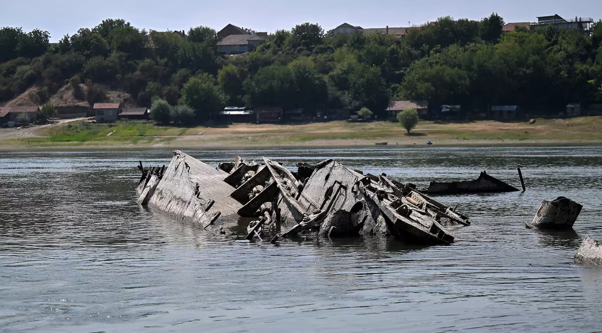 Navă germană UJ 106 descoperită în Dunăre, lângă Prahovo, Serbia Foto: Profimedia
