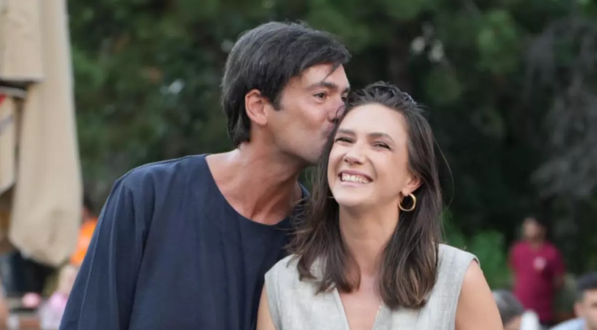 Ce spune Radu Vâlcan despre viața la țară. Își construiește casă la Șușani, satul natal al Adelei Popescu: „O viață sănătoasă, obiceiuri sănătoase”