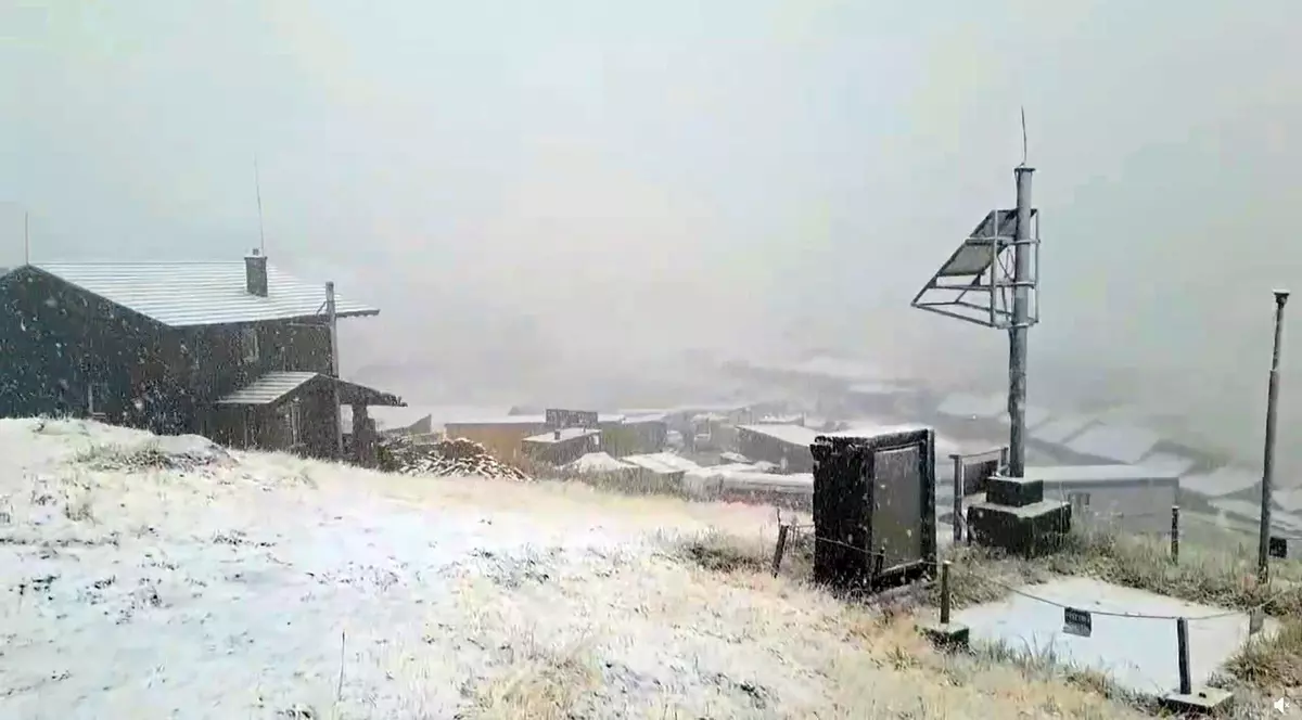 La Bâlea Lac a nins. Iarna își face simțită prezența în Munții Făgăraș