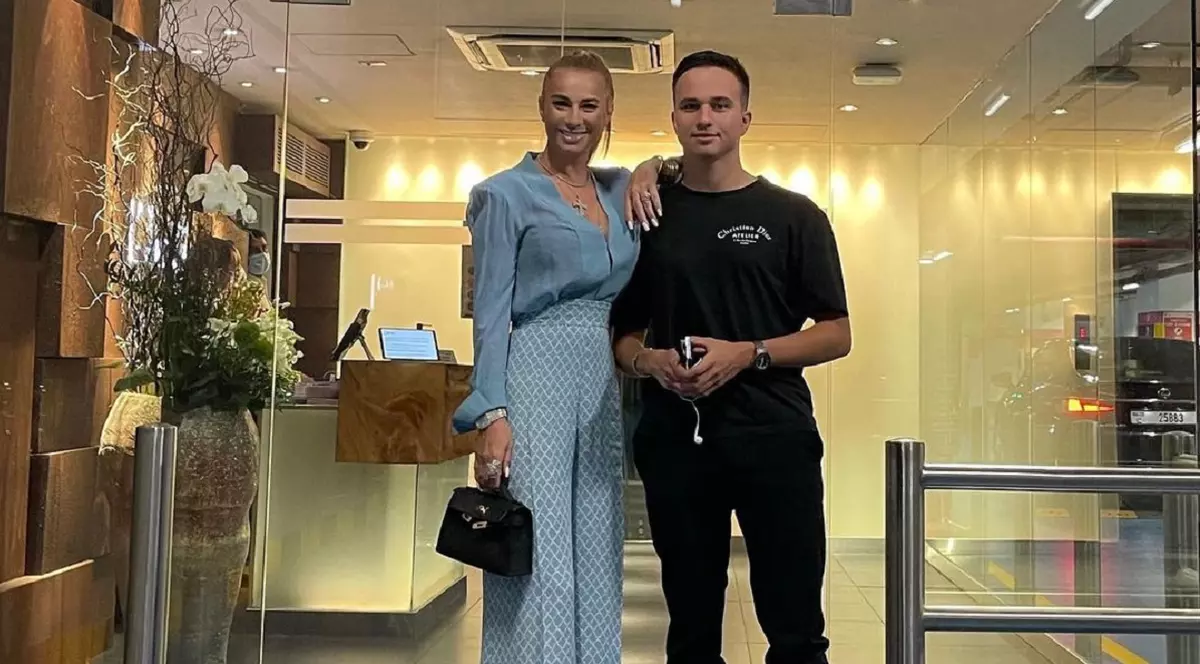 Anamaria Prodan îi răspunde lui Luca Reghecampf, după ce acesta i-a transmis să „termine cu intrigile”. „Cu ajutorul lui am scăpat din infern”. EXCLUSIV