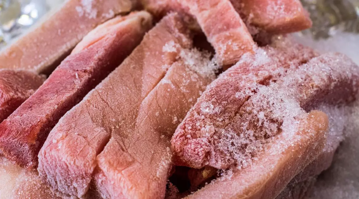 carne de porc congelată