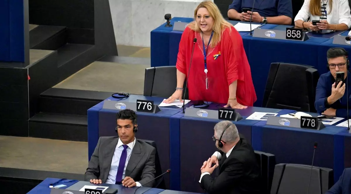 Mai multe organizații neguvernamentale acuză scoaterea Dianei Șoșoacă din cursa prezidențială. „Inacceptabilă într-o democrație”