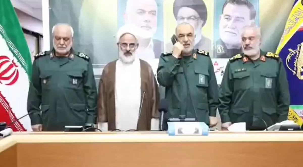 Momentul când generalul Hossein Salami, șeful Corpului Gărzii Revoluționare Iraniene, ordonă atacarea Israelului cu rachete: „În numele răzbunării, dăm undă verde” | VIDEO