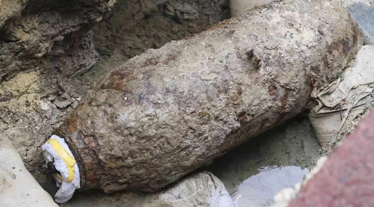 O bombă americană din cel de-Al Doilea Război Mondial a explodat pe un aeroport din Japonia | VIDEO