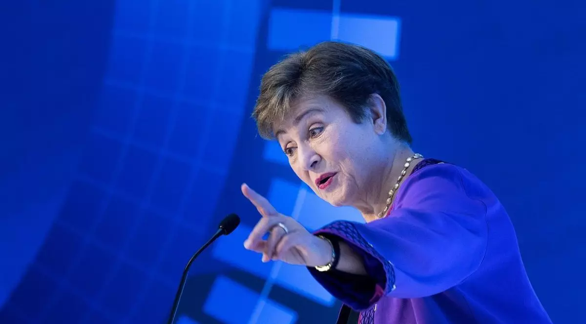 FMI avertizează că nu e timpul să sărbătorim: „Creşterea scăzută şi datoria mare afectează economia globală”