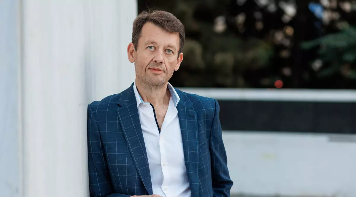 Ovidiu Atanasiu, fondator AmSchool: „Am creat prima școală din România care se adaptează la nevoile elevilor prin educație personalizată”