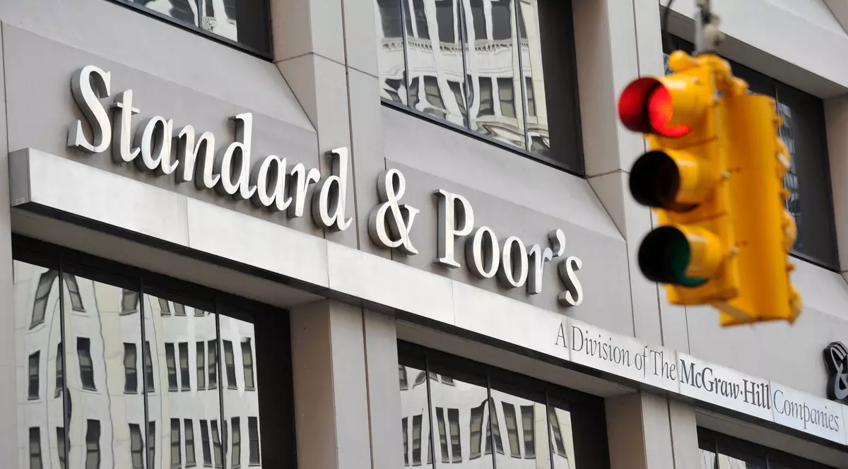 Cealaltă față a ratingului S&P: Avertismente privind inflația și creșterea pensiilor