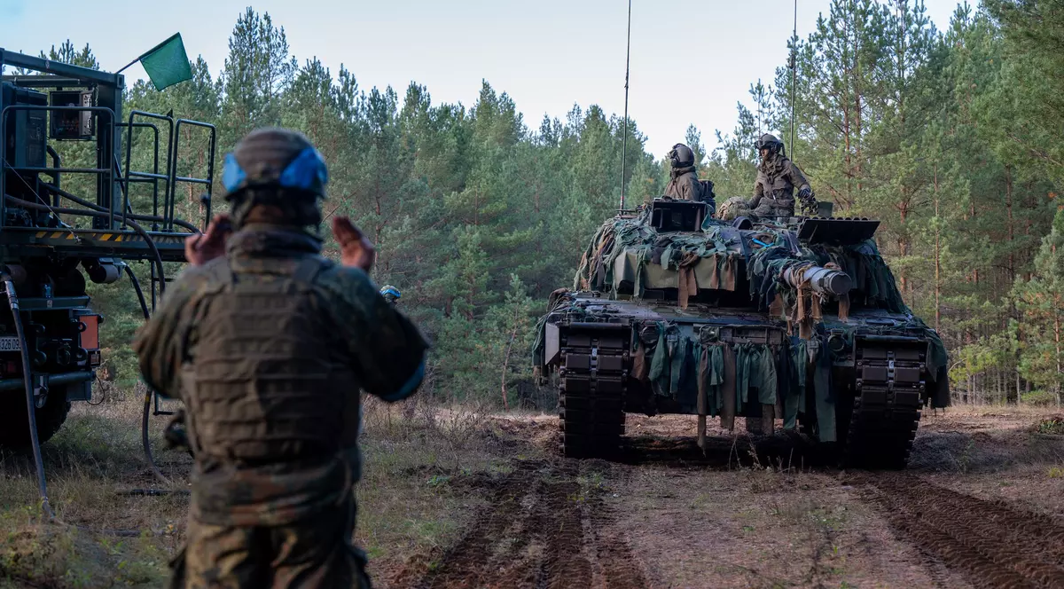Nemții au început să-și pregătească populația pentru „amenințarea militară de pe flancul estic al NATO”. Planul operațional „Furtuna roșie”