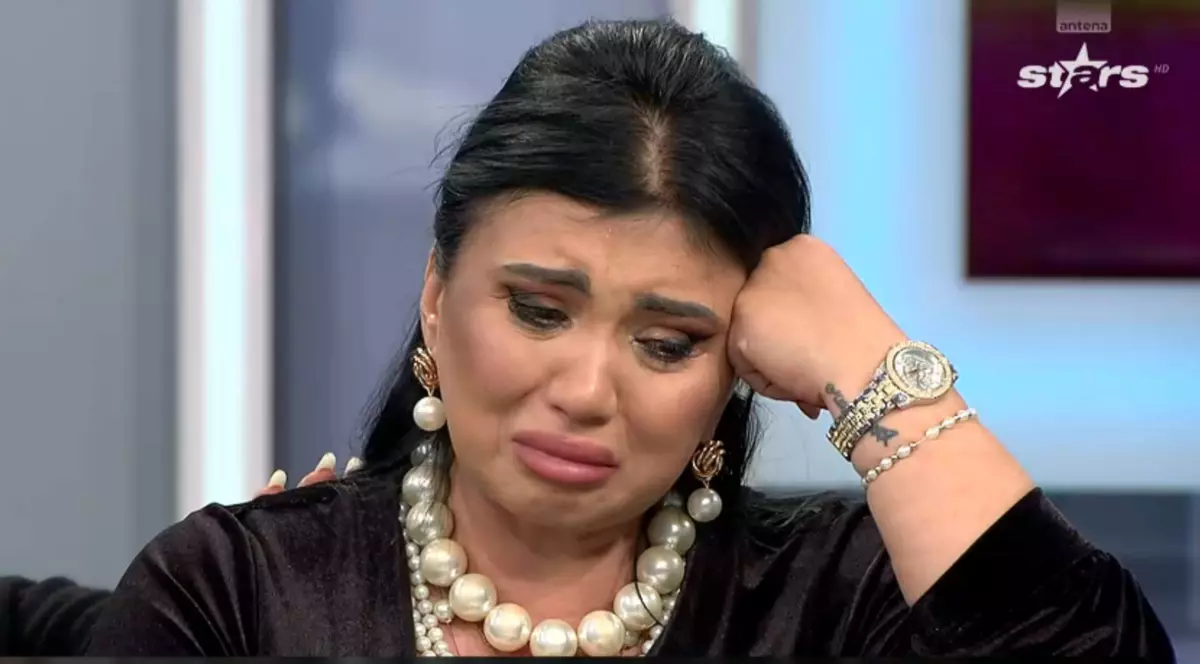 Adriana Bahmuțeanu a plâns la TV de dorul copiilor, care au rămas în casa lui Silviu Prigoană. Cui i-a cerut ajutorul: „Te implor, vorbește cu Honorius, să mă lase să-i văd”