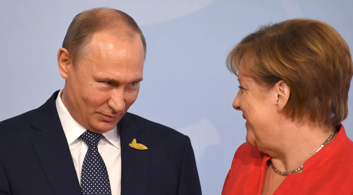Angela Merkel și Vladimir Putin la reuniunea G20 la Hamburg, Germania, 07.07.2017