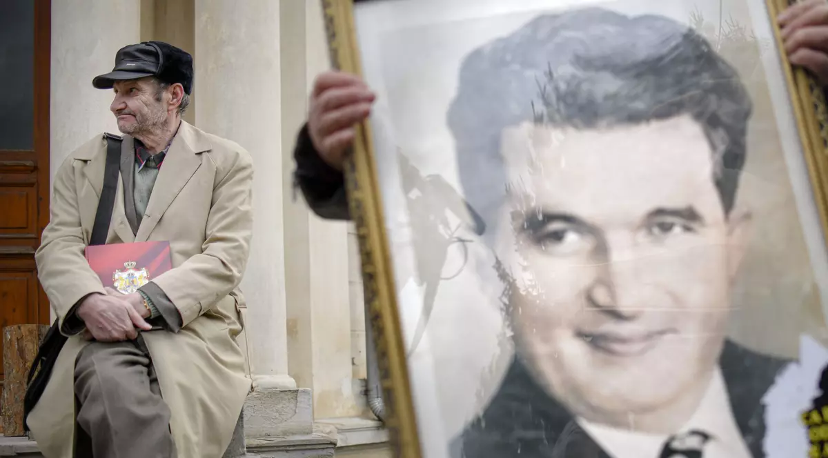 Drumul de la Ceaușescu la Georgescu. Bonus: pericolul unui front „suveranist” care înseamnă, de facto, moartea statului român european