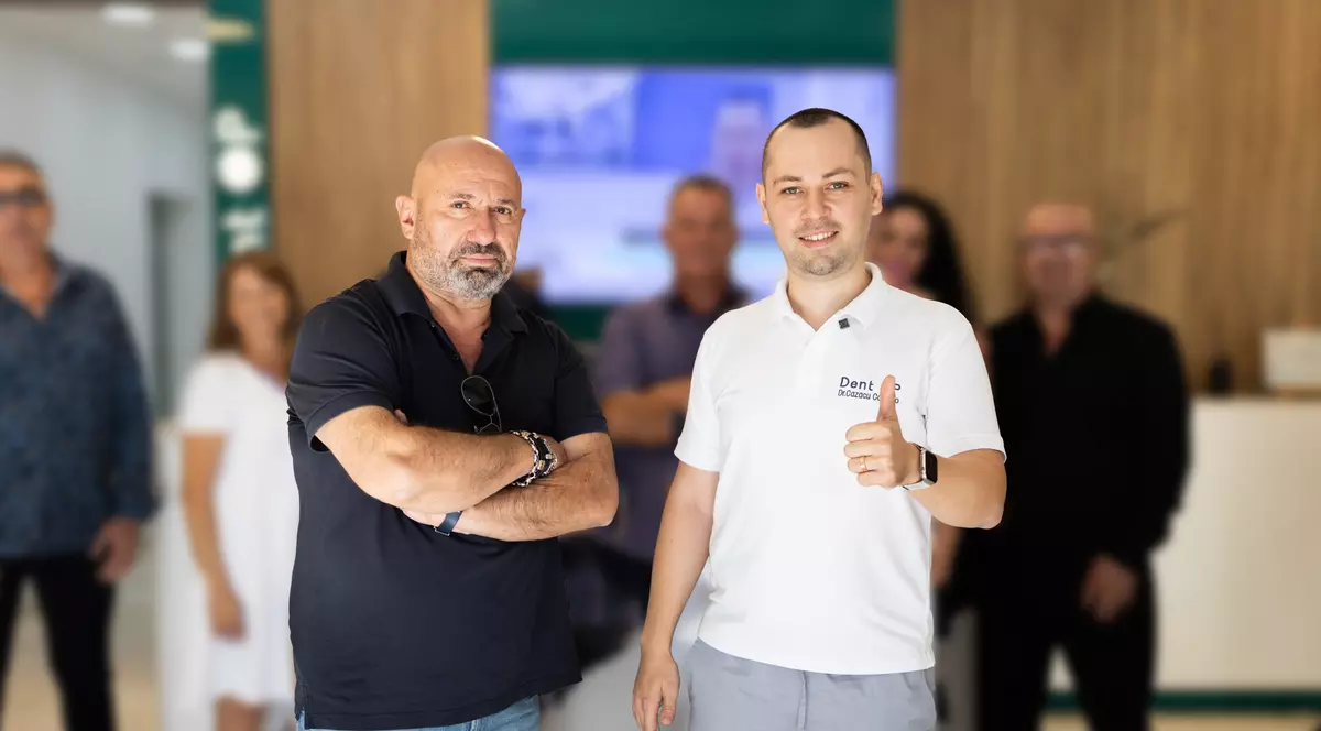 Chef Cătălin Scărlătescu gătește pentru pacienții DentOP alături de Dr. Cazacu Corrado