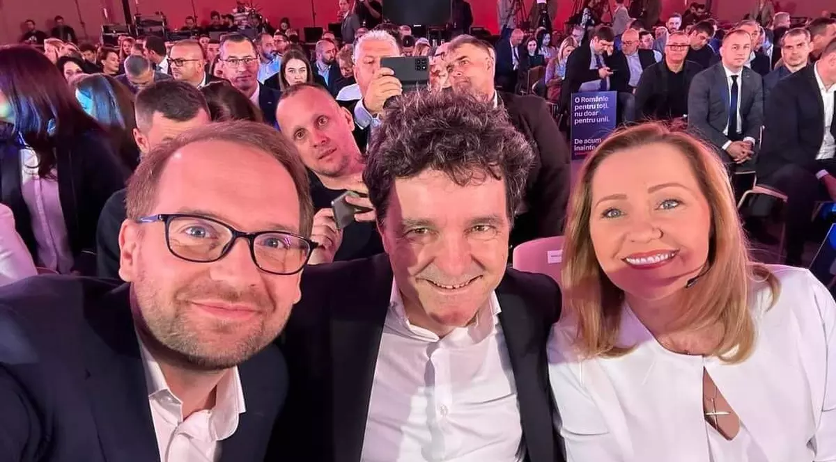 Dominic Fritz cu Elena Lasconi si Nicusor Dan FOTO Facebook Dominic Fritz