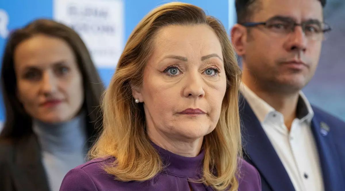 Elena Lasconi