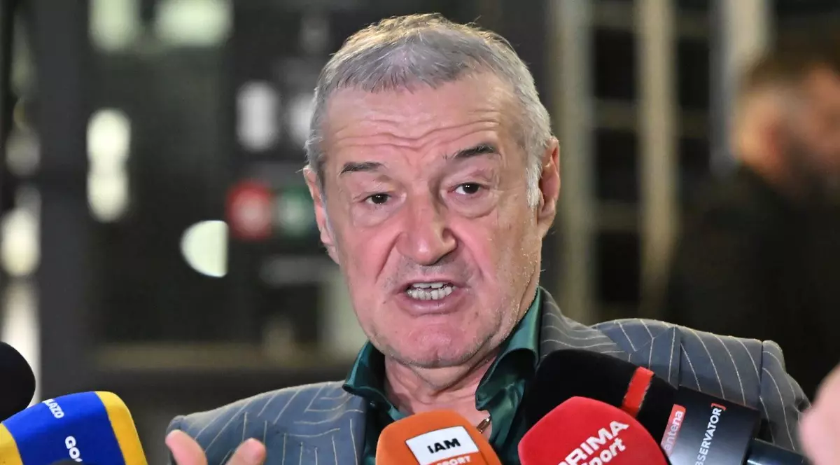 Gigi Becali vorbeste cu presa