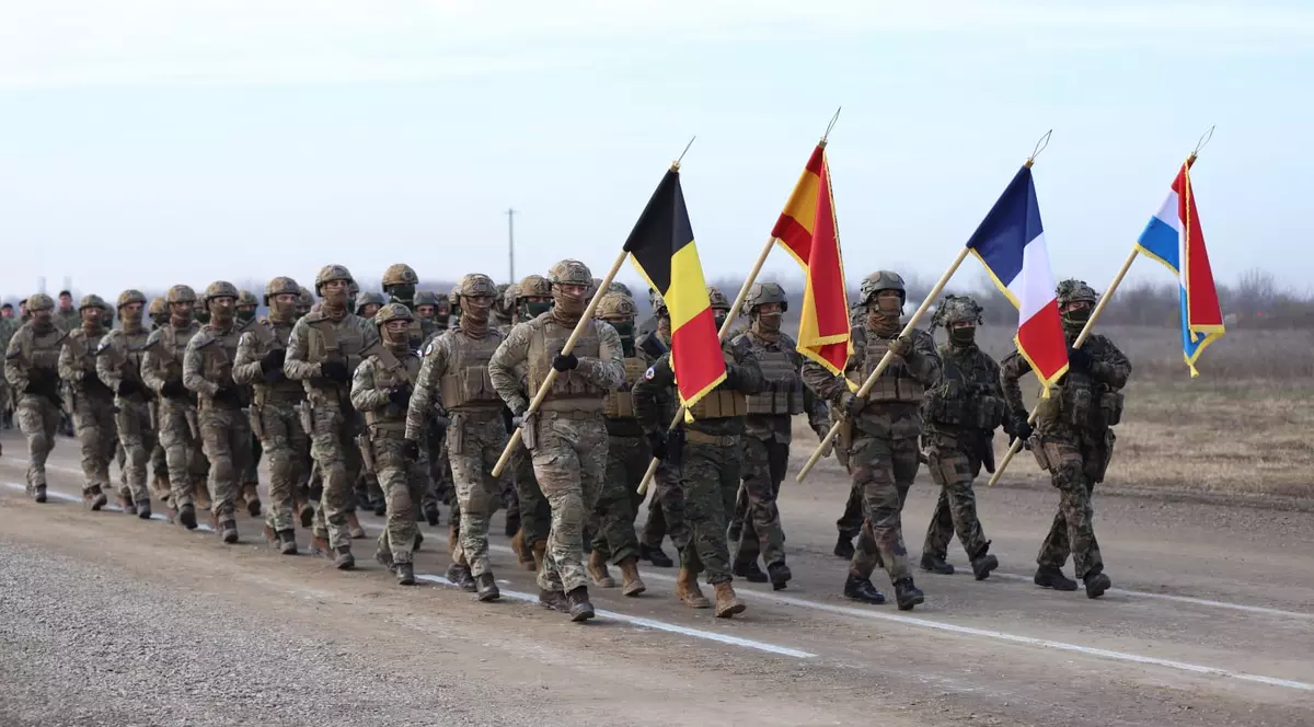 repetiții pentru Parada Militară Națională-3