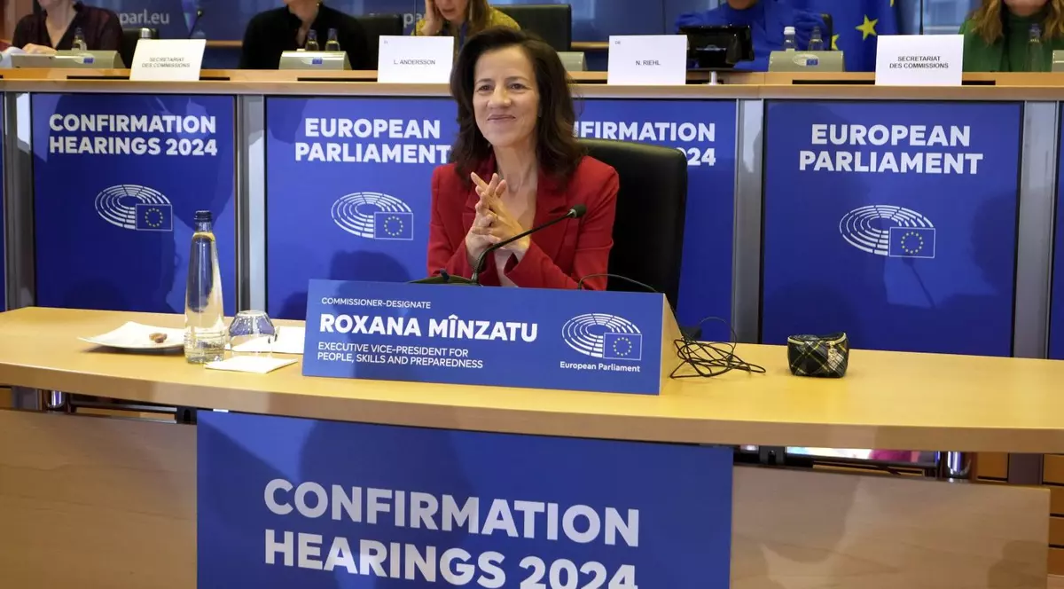 Roxana Mînzatu în timpul audierilor de la Bruxelles, la Parlamentul European