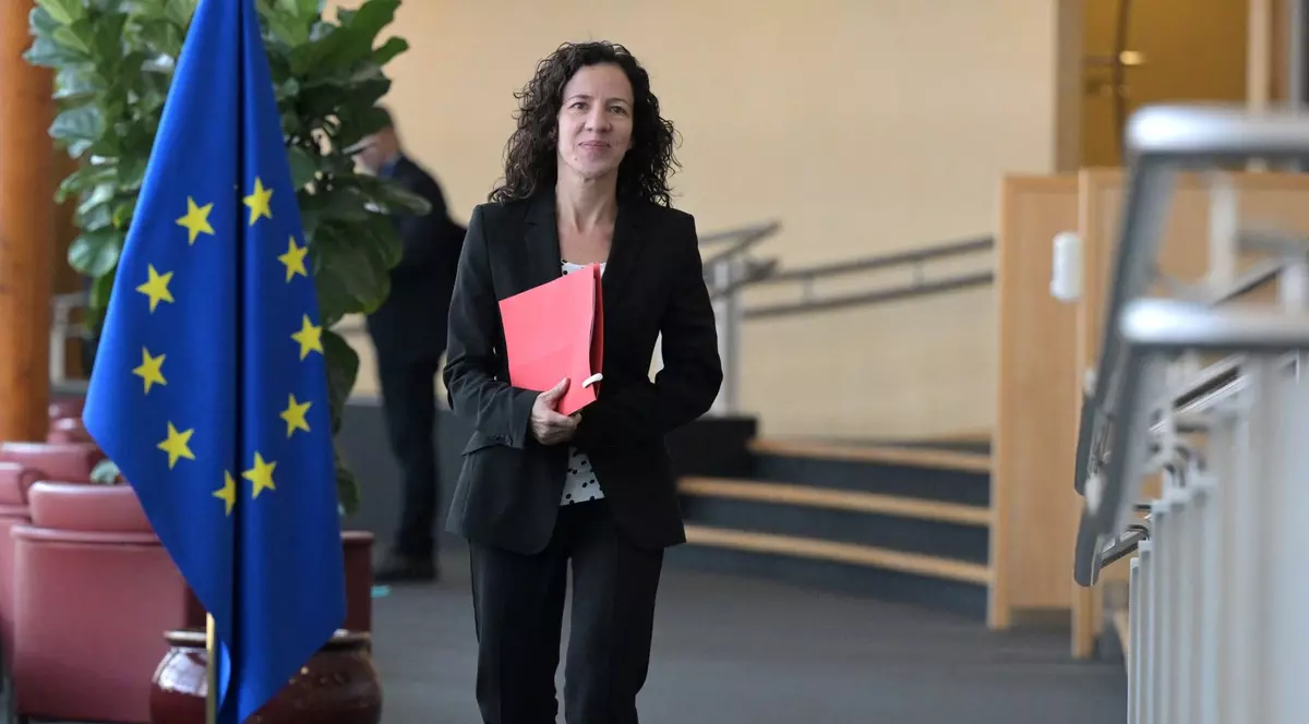 Roxana Mînzatu, propusă pentru funcţia de comisar european din partea României de către Guvernul condus de Marcel Ciolacu