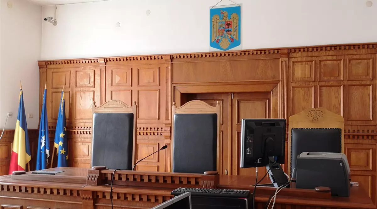 Justiție în ritm de melc. Pronunțarea unei sentințe, amânată șase luni. Motivarea, redactată după alte 100 de zile, doar după ce Libertatea a cerut lămuriri  