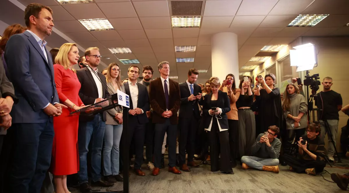 Elena Lasconi, la sediul USR, la închiderea urnelor