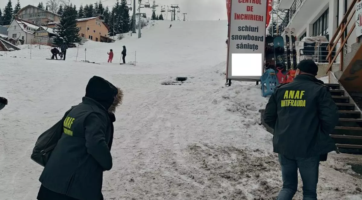 ANAF controlează târgurile de Crăciun, cluburile și restaurantele de la munte, pentru a combate evaziunea fiscală