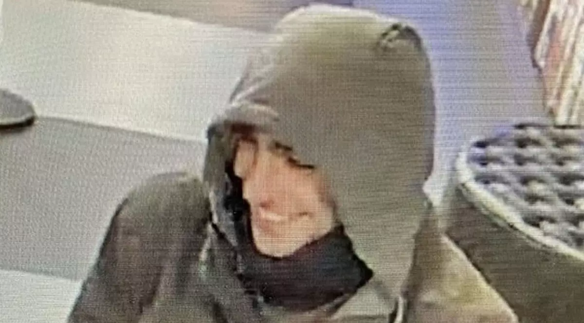 Suspectul în cazul asasinării directorului UnitedHealthcare a fost reținut. Luigi Mangione are 26 de ani | Video