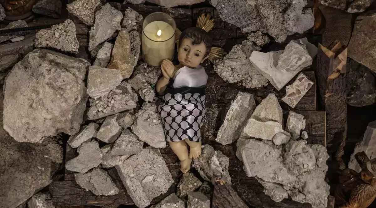 Poarta Umilinţei din Ghetoul lui Moş Crăciun