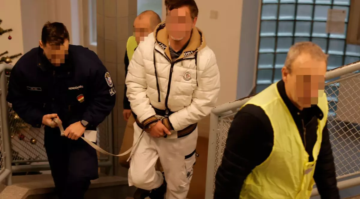 Ucigașul puștiului maghiar Tamás Till, adus în lesă la tribunal. Bărbatul nu mai recunoaște crima de acum 24 de ani