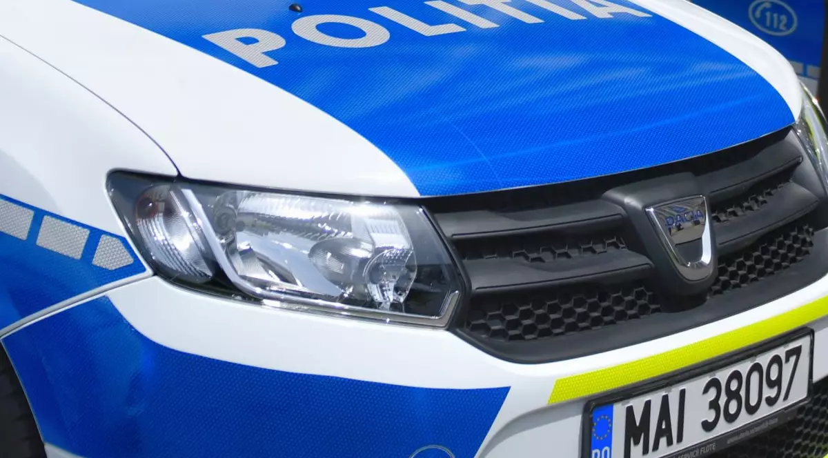 Razie în zona Complexului Studențesc din Timișoara. Doi bărbați prinși cu droguri Foto: Hepta