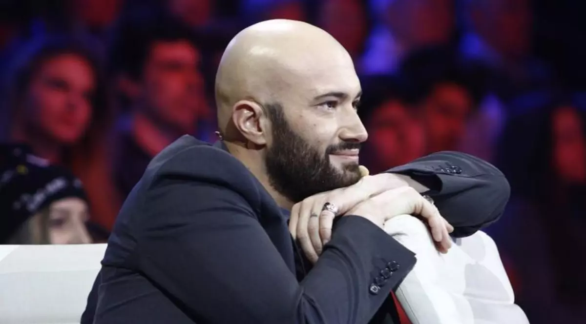 Fotografie rară cu tatăl lui Mihai Bendeac. Familia celebrului actor, surprinsă la cinematograf