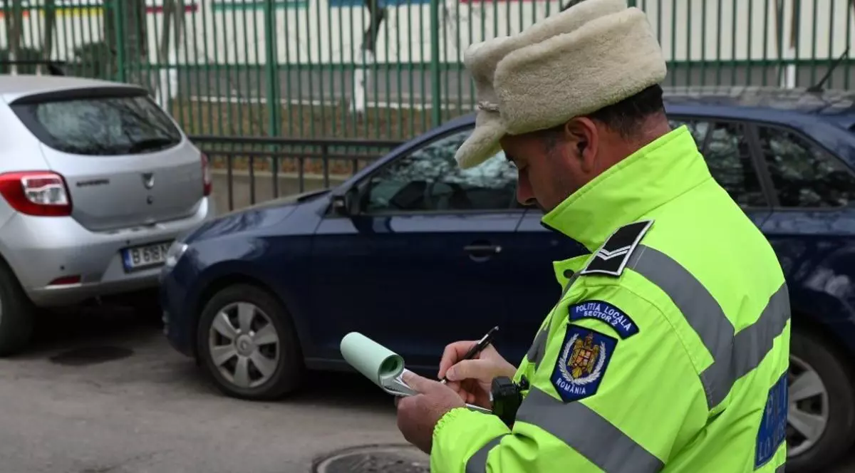 Un poliţist local din Brăila a fost atacat cu un „box” de mai mulți bărbați și desfigurat. Agresorii sunt liberi