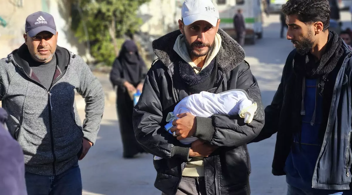 3 bebeluși palestinieni au murit de frig în Gaza, în ultimele două zile: „Un copil este ucis în fiecare oră”