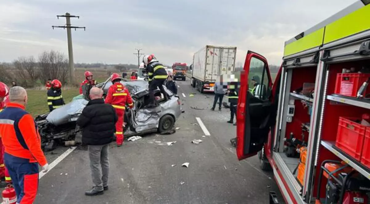 accident cu 3 morți pe DN6